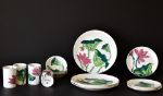 Picture of Dinnerware Set of 16 - Lotus